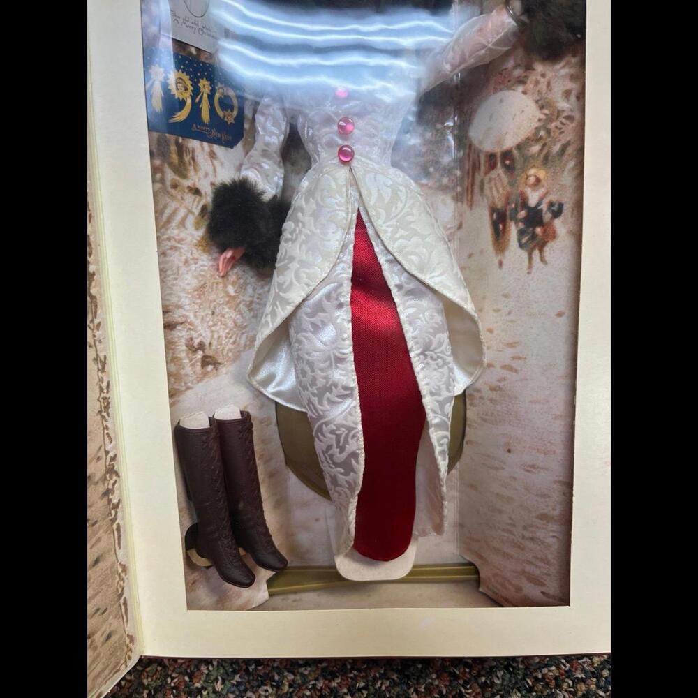 Vintage 1994 Victorian‎ Elegance Barbie Doll  Special Edition Mattel - Picture 3 of 10